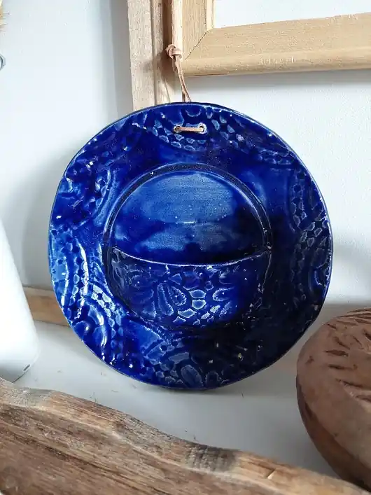 Cena promocyjna Ceramiczna dekoracja ścienna kobaltowa