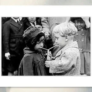Bezpieczne zakupy Fotografia z passe-partout; Dzielenie się Napojem