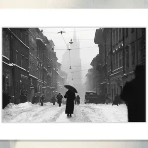 Cena promocyjna Fotografia w passe-partout; Ulica Floriańska w śniegu