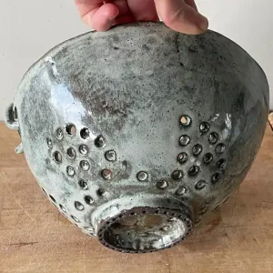 Bestseller Wyjątkowy ceramiczny durszlak z podstawką