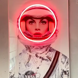 Okazja Retro Plakat LED Neon Astronautka w Ramie Vintage Dekoracja Ścienna