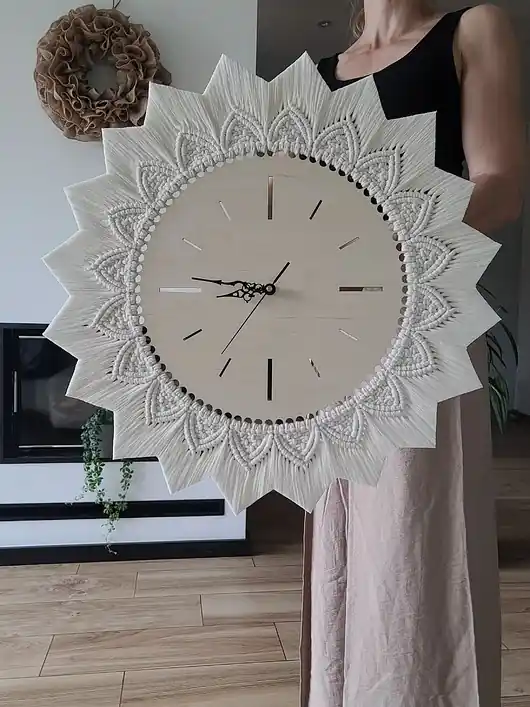 Dodaj do koszyka Duży zegar boho, drewniany,naturalny, chwosty, 60 cm , makrama minimalistyczna