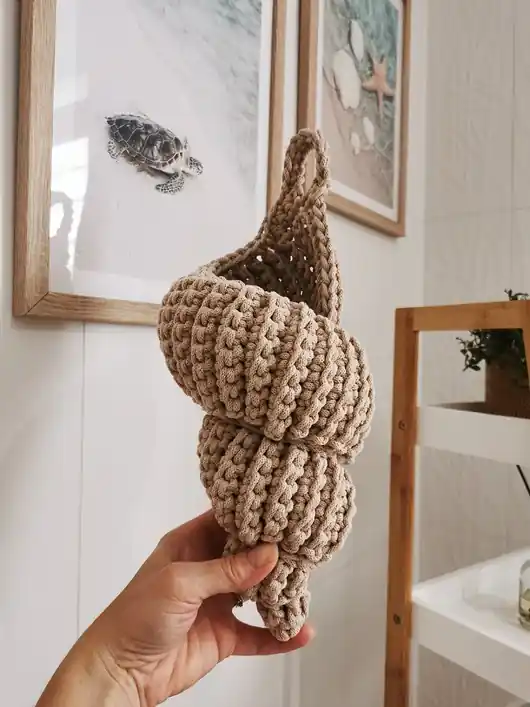 Cena promocyjna Kosz w kształcie muszli do powieszenia - boho dekoracja do domu