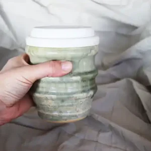 Kubek Ceramiczny Beczółkaz pokrywką idelany na Kawę i nie tylko!! Niska cena