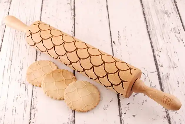 Premium BIG FISH - grawerowany wałek do ciasta