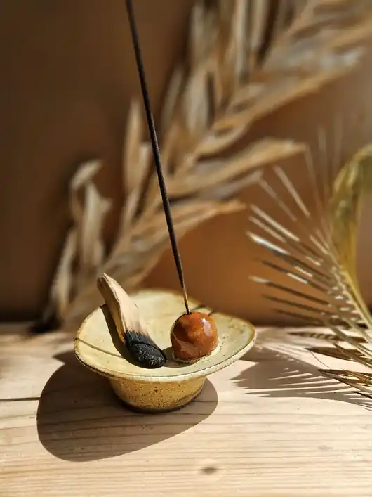 Podstawka ceramiczna na Palo Santo i kadzidełko "Joshua Tree" Oferta czasowa
