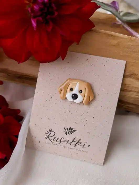 Promocja Magnesik z pieskiem Beagle, beżowy pies, piesek, akcesoria z psim motywem