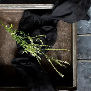 DELIKATNY BIEŻNIK Z LNIANEGO MUŚLINU - black Dostępne od ręki