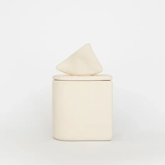 Serenity Nude - świeca w ceramice Obniżka ceny