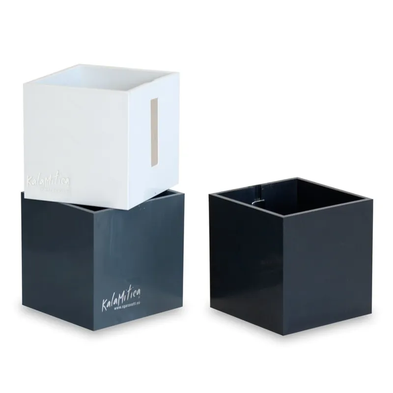 Taniej Zestaw 3 magnetycznych doniczek Cube Black, średni Bonami