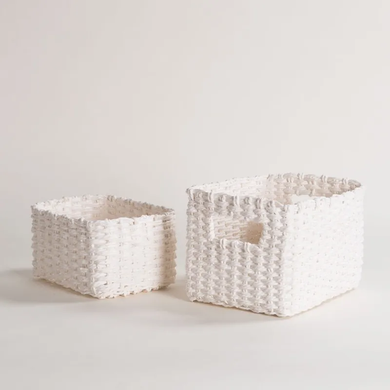 Zamów dziś Zestaw 2 białych koszyków Compactor Basket Claudie Bonami